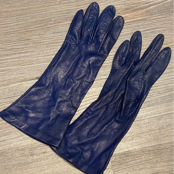 Leather gloves w silk lining, vibrant blue, spring/fall, 4 button/mid-arm length - Picture 2 of 10
